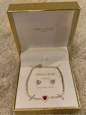 Gold-Plated Heart Bracelet and Stud Earrings Set - Red & Clear